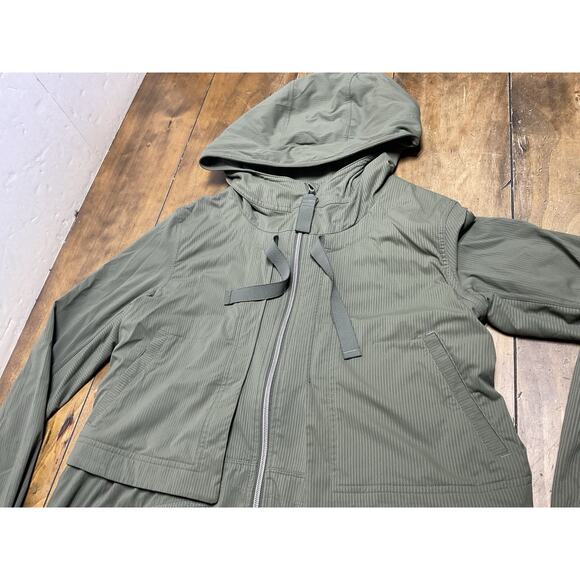 Lululemon Yogi Anorak Jacket Women’s Sz 6/8 Lined Hooded Fatigue Green Full Zip - Picture 3 of 10